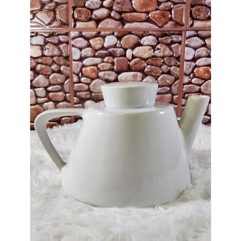 Ikea White Modern Style Tea Pot with Handle and Locking Lid Classic Large